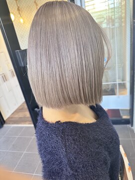 アンベリール 大名(Embellir) ラベンダーグレージュ【山口裕二】