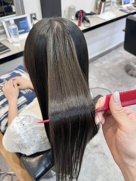 レガロヘアアトリエ(REGALO hair atelier) ツヤ髪ストレート【水戸/茨城】
