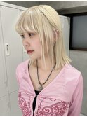抜きっぱなしブロンドヘア