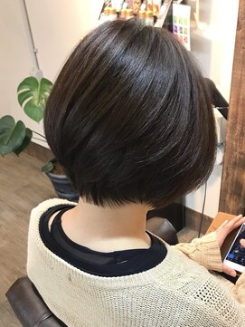 アティック(attic) ショートボブ/ボブ/ミディアム/ヘアドネーション/レイヤーカット