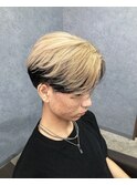 センターパート×ホワイトミルクティー