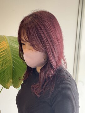 美容室 アイディー i-dee あざやかワインレッド