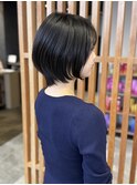 重めの大人フェミニンショート　　五十嵐
