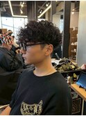 スペインカール ハイライトカラー　メンズカット　メンズパーマ