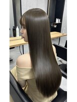 レス(Les.) ハッシュカットミディアムレイヤーフレンチバングくびれヘア