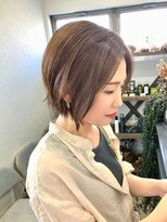 リル(LiL)&nbsp;レイヤーボブ／上品さとナチュラル感を両立した大人スタイル◎