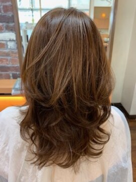 ミオ パーチェ ヘア(mio pace hair) レイヤースタイル【ラベンダーアッシュ】