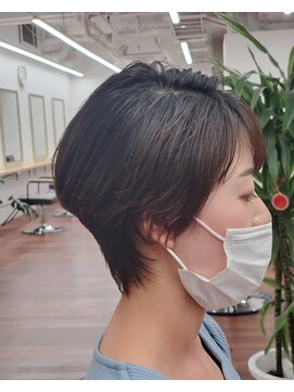 グランルッソ 岡山駅前(GRAN LUSSO) 襟足スッキリショート