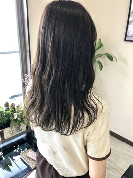 ルフテ(LOFTE) 透明感オリーブカラー☆