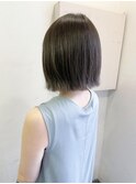 切りっぱなしボブ 外ハネボブ オリーブグレージュ