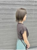 オリーブベージュ×外ハネボブ