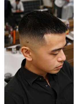 ザチョップショップ キチジョウジ(THE CHOP SHOP KICHIJOJI) フェード スキンフェード サイドパート バーバー バズカット