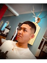 キングズチェアー カットクラブ(Kings' chair cut club)&nbsp;【メンズ】メンズボウズ/フェード　〈理容室〉