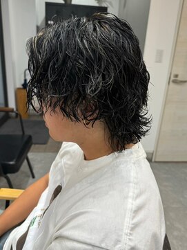 フゥ 宇都宮(FeU) 宇都宮シャドウパーマツイストスパイラルパーマサーフカール