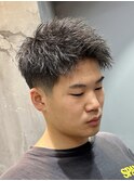 刈り上げスパイキーショート