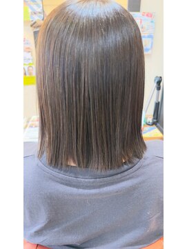 ヘアスタジオブービー うるつやミディ