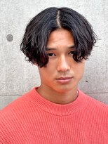 センターパート波巻きパーマスパイラルパーマツイストスパイラル