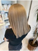 くびれヘア切りっぱなしボブ×ミルクティーベージュ08.23