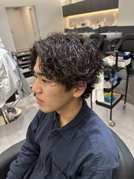 ビカムメンズヘアー 栄店(become men's hair) 波巻きセンターパートウルフ