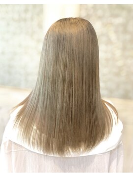 モアムー(Moremuu) 【りえ】ミルクティーベージュ