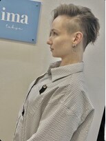 イマ(ima)&nbsp;かっこいい女性の刈り上げツーブロックショート