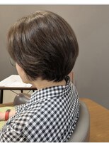 ムーア(MUA)&nbsp;くびれショート×ナチュラル×艶カラー