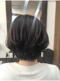 ころんとすっきり前下がりショート