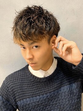 クオンヒール 堺筋本町店(QUON HEAL) スペインカール/スパイキーショート/フェザーパーマ/マッシュ