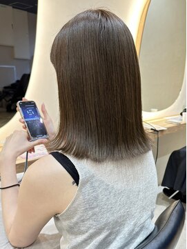 ヒビヲ(HIBIO) ショートボブイルミナカラーオージュアダブルカラーハイトーン