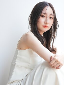 クエンチ(QUENCH)の写真/いつもと違う"プレミアムカラー体験"。つい触りたくなる透明感たっぷりの髪に【最新アルティストカラー】