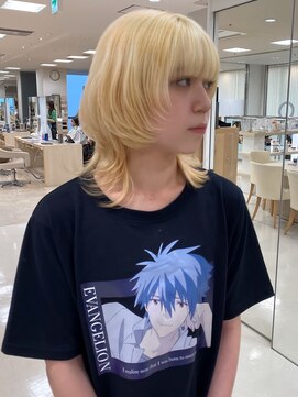 シャルムバイケンジ(Charm.by KENJE) ウルフカット/レイヤーカット/顔周りレイヤー/ブリーチ/銀座