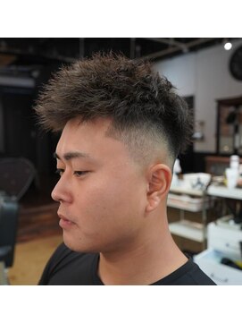 ワンワンオー バーバーショップ 博多店(@110 BARBER SHOP) ツイストパーマスタイル