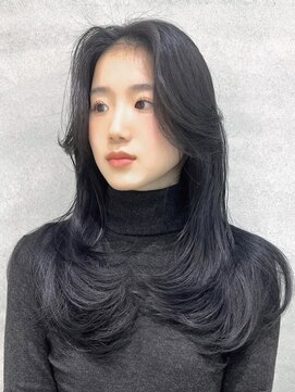 ニトバイアンキシム(nit by ahnkism) 韓国風レイヤーカット顔まわりくびれオルチャン堀江