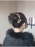 お団子ヘアー