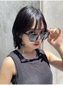 黒髪ボブくせ毛多毛ロブ外ハネストレートオイル仕上げウェット夏