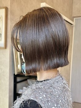 大人女性から圧倒的な支持を得る《3と5》年齢を重ねるごとに増える髪のお悩みも気軽にご相談ください＊