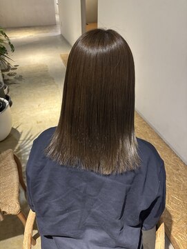 セブンベルベット(7 Velvet) オリーブベージュ【円口睦】