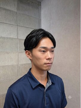 ワンワンオー バーバーショップ コンチネンタル(@110 BARBER SHOP continental) センターパート