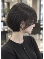 リアン アオヤマ(Liun Aoyama)&nbsp;大人上品ショートボブ/アッシュベージュ/30代/40代/50代