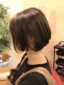 オーティティ(O-TETE) O-tete カーキグレージュボブ ビフォーアフター