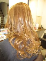 コアフィールフィス(COIFFURE fils) 【見附・今町】ハイトーンイエローブラウン ウルフ【M3D】