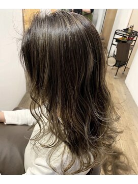 リコモ(Likkle More) グレージュカラー担当中嶋【十条美容室LikkleMore】