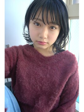 ヌード(NUDE) 「NUDE」#小顔 大人かわいい 透け感 ネイビーカラー 外ハネボブ