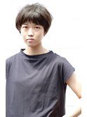 小顔なマッシュショート