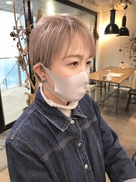 デヴェロペ(Devellope.) 【Devellope.】ショート　ハイトーン　つやベージュ