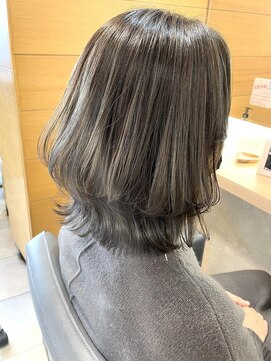 バブ バイネオリーブ(Bab by neolive) 白髪ぼかしハイライト☆大人ミディアムヘア ダークアッシュ