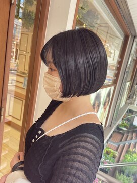 ネオリーブ クタ 町田店(Neolive kuta) 首が綺麗に見えるミニボブ×ブルーブラック