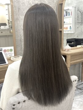 スリーセブントウキョウ(37-Tokyo) ツヤツヤグレージュカラー