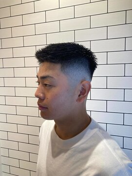 リリーコナー 武蔵小杉(LilyConnor) 武蔵小杉/メンズ/ヘッドスパ/眉毛/バーバー/フェード