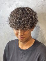 ネクストゼロ(NEXT zerO) ゆるふわパーマ ホワイトメッシュ